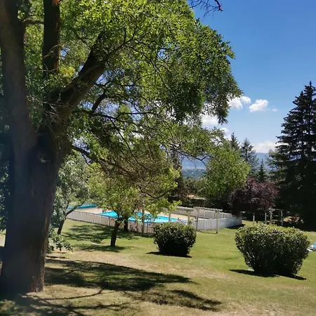 Estudio Con Piscina En شقة